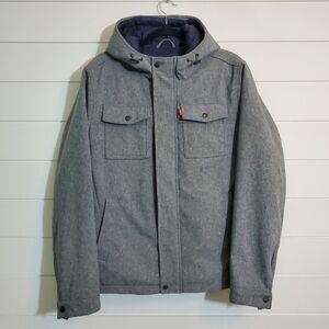 Levi's Men's Quilted Hooded Water Resistant Trucker Jacket. Size M